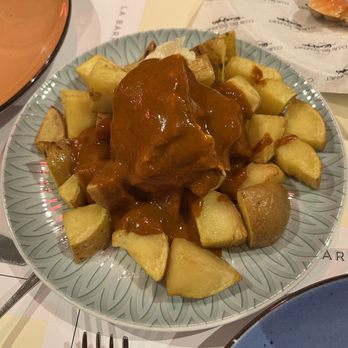 Gourmet Experience - Patatas brava - Gastropubs Near Me - Málaga, Massachusetts