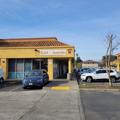 Y-Linh Sandwiches by null