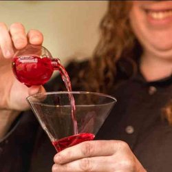 Classie Sassie Mixerz Mobile Bartender - Cocktails in a ornament