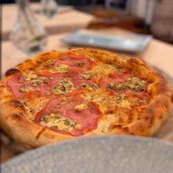 Pizzeria Osteria Da Giovanni - Ham and cheeses