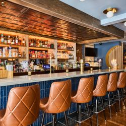 Oak & Vine