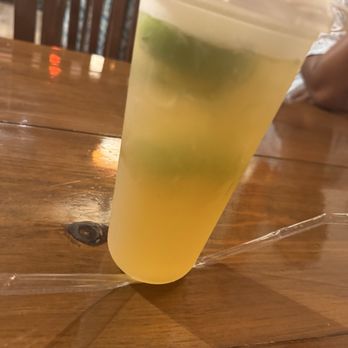 Restaurante Chino 中餐厅 - Lime green tea - Chinese Near Me - Cancún, ROO