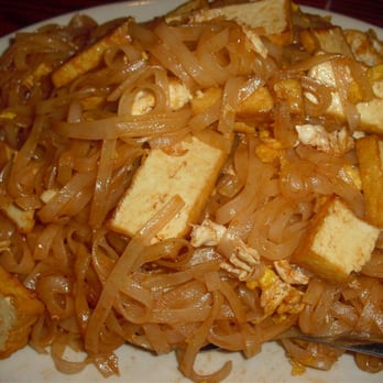 House of Pho - Tofu Pad Thai Lunch Special #105 - Vietnamese Near Me - Hoffman Estates, Illinois
