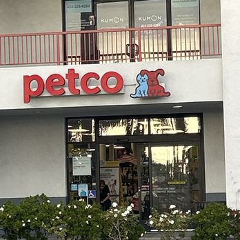 Petco - Entrance of Petco - Pet Stores Near Me - Los Angeles, California Petco - Entrance of Petco - Pet Stores Near Me - Los Angeles, California