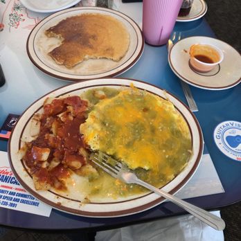 Loyola's Family Restaurant - Sausage omelet cvd in green w papas cvd in red - Mexican Near Me - Albuquerque, New Mexico Loyola's Family Restaurant - Sausage omelet cvd in green w papas cvd in red - Mexican Near Me - Albuquerque, New Mexico