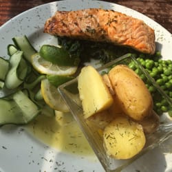 Woodlands Freehouse and Restaurant - Gluten free salmon dinner. Absolutely everything on the plate was delicious!