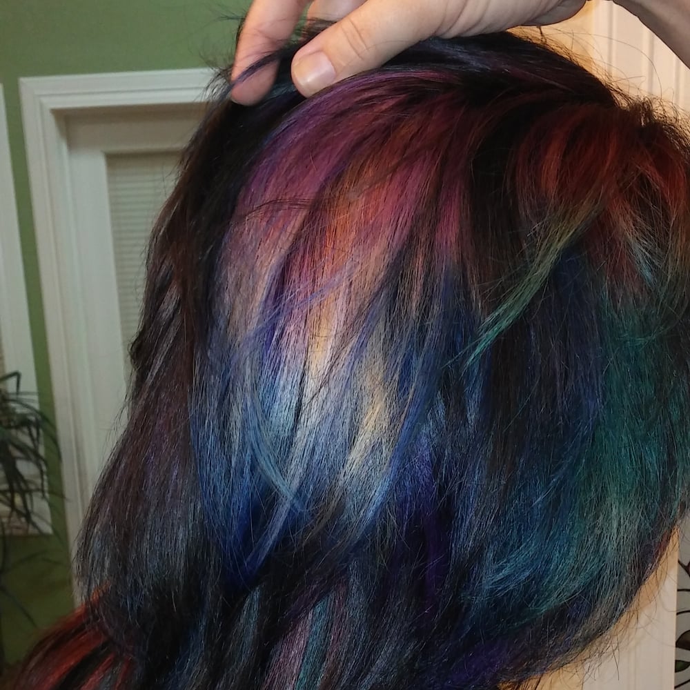 Amber's Salon - Terrace on the Creek Logo