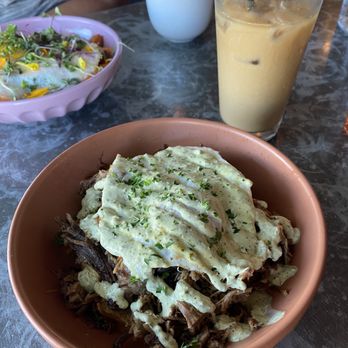 Leeland House - Brisket hash - Restaurants Near Me - Galveston, Texas Leeland House - Brisket hash - Restaurants Near Me - Galveston, Texas
