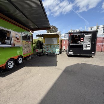Cartside Food Carts - Bars Near Me - Portland, Oregon Cartside Food Carts - Bars Near Me - Portland, Oregon