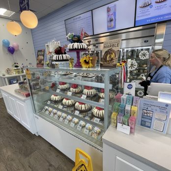 Nothing Bundt Cakes - Cakes!! - Bakeries Near Me - Cincinnati, Ohio Nothing Bundt Cakes - Cakes!! - Bakeries Near Me - Cincinnati, Ohio