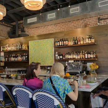 Fete - Inside - New American Near Me - Honolulu, Hawaii