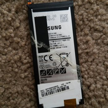Phone Electrik - Old battery. Lasted about 4 years. - Mobile Phone Repair Near Me - Torrance, California Phone Electrik - Old battery. Lasted about 4 years. - Mobile Phone Repair Near Me - Torrance, California