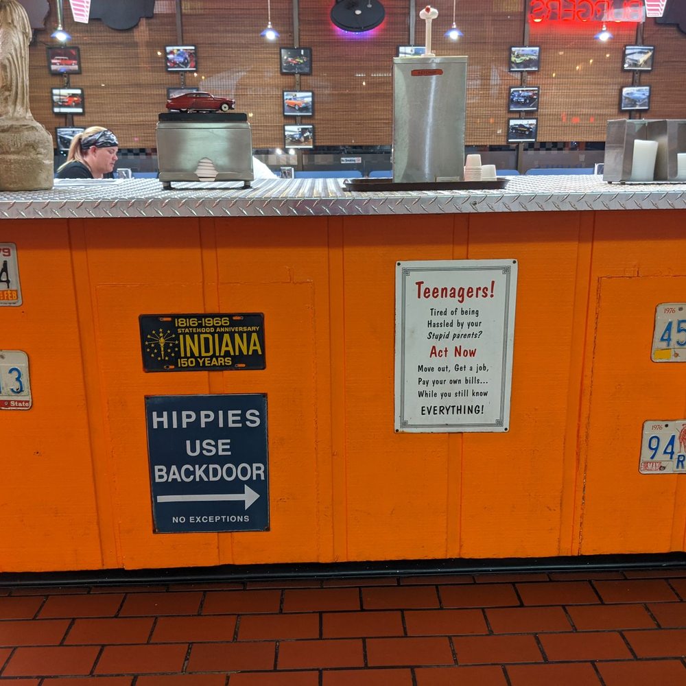 Simon Sez - Condiment counter - American Near Me - Merrillville, Indiana Simon Sez - Condiment counter - American Near Me - Merrillville, Indiana