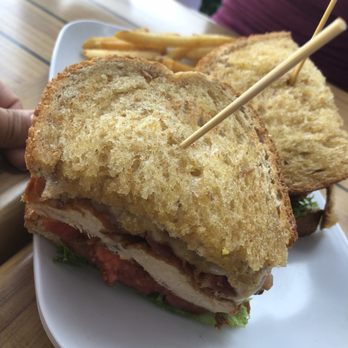 M.R. Ducks - Chicken sandwich - New American Near Me - Ocean City, Maryland