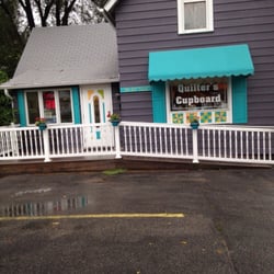 Quilter's Cupboard - Best quilt shop in Ankeny