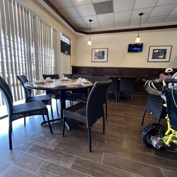 One Dragon Restaurant 上海弄堂里 - Interior - Shanghainese Near Me - Houston, Texas One Dragon Restaurant 上海弄堂里 - Interior - Shanghainese Near Me - Houston, Texas