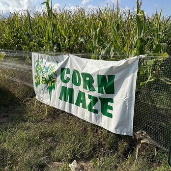 Robinette's Apple Haus & Winery - Corn maze - Wineries Near Me - Grand Rapids, Michigan Robinette's Apple Haus & Winery - Corn maze - Wineries Near Me - Grand Rapids, Michigan