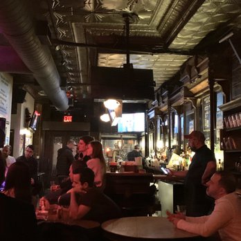 L.I.C. Bar - Bars Near Me - Long Island City, New York