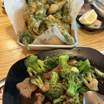 Mama Lu's Dumpling House - 60. Fish with Seaweed and 45. Broccoli Beef - Dim Sum Near Me - Tustin, California Mama Lu's Dumpling House - 60. Fish with Seaweed and 45. Broccoli Beef - Dim Sum Near Me - Tustin, California