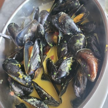 Brasserie du Soleil - Mussels Saffron - French Near Me - Wilmington, North Carolina Brasserie du Soleil - Mussels Saffron - French Near Me - Wilmington, North Carolina