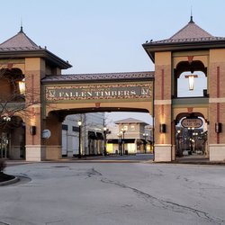 The Shops at Fallen Timbers - At Fallen Timbers