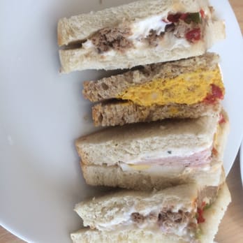 British Airways Terraces Lounge - Sandwiches - Airport Lounges Near Me - Berlin, BE British Airways Terraces Lounge - Sandwiches - Airport Lounges Near Me - Berlin, BE