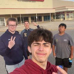 Mega Play - Me and friends before the time of our lives