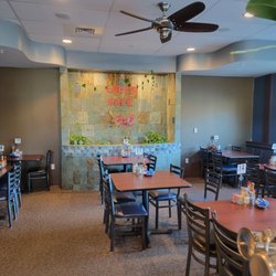 Louis' Cafe - Calming ambience with waterwall.