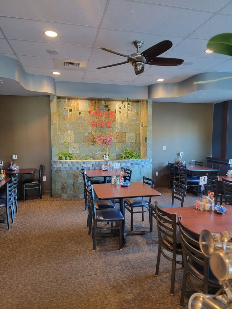 Louis' Cafe