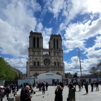 Notre Dame View - Paris, 75 Notre Dame View - Paris, 75