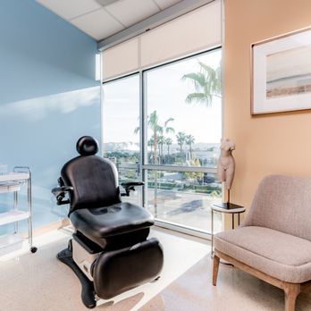 Athenix - Exam room - Medical Spas Near Me - Irvine, California