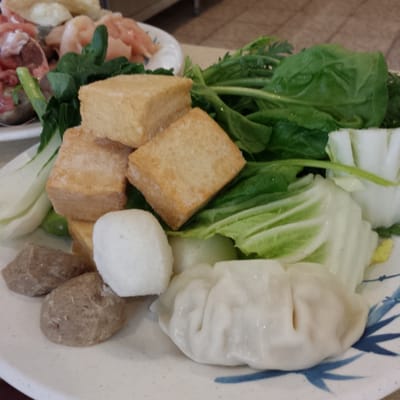 Chin's Kitchen by null