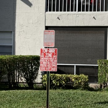 Cortland at the Hammocks - Signs that clearly say, no parking. - Apartments Near Me - Miami, Florida Cortland at the Hammocks - Signs that clearly say, no parking. - Apartments Near Me - Miami, Florida