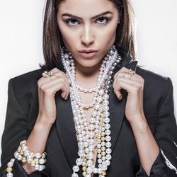 Smith and Smith Jewelers - Pearls, diamonds, sapphires, rubies, emeralds and all colored stones.  Full service jeweler with instore custom design, repair, restoration
