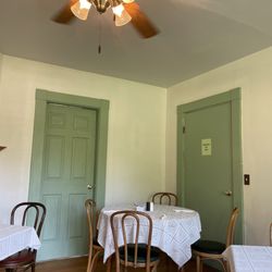 High Noon Cafe At Sonnenberg Gardens