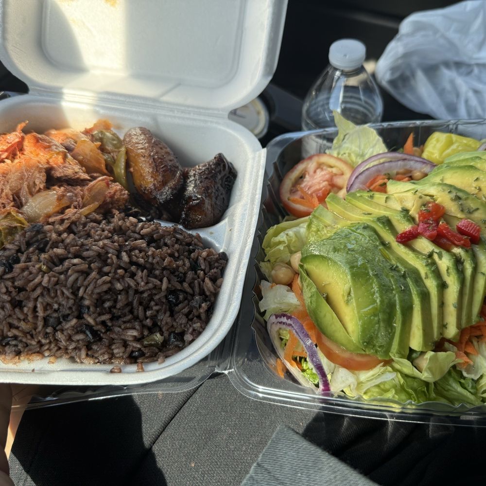 Ropa Vieja with Moro and a Avocado Salad Ropa Vieja with Moro and a Avocado Salad