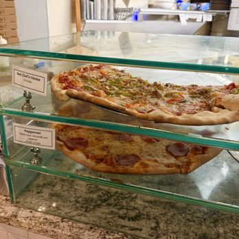 Salamone's Pizza - Red Chef's Choice SLICE Pepperoni SLICE - Pizza Near Me - Tacoma, Washington
