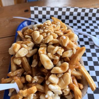 L'Authentique Poutine and Burgers - Poutine - Burgers Near Me - Victoria, British Columbia