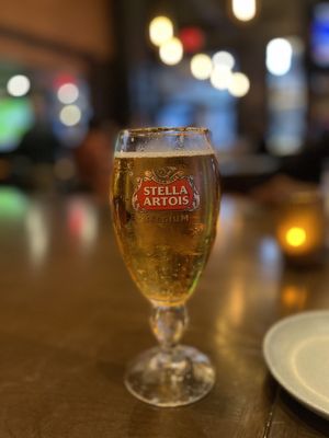 Craftsman Wood Grille & Tap House by null