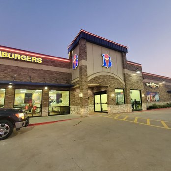 Braum's Ice Cream & Dairy Stores - exterior - Ice Cream & Frozen Yogurt Near Me - Edmond, Oklahoma