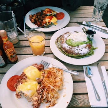 Bea Bea's - corned beef hash benedict is gooood too - Coffee & Tea Near Me - Burbank, California Bea Bea's - corned beef hash benedict is gooood too - Coffee & Tea Near Me - Burbank, California