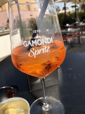 Madeiterraneo by null