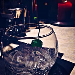 Ami Japanese - Nell'attesa, al bancone bar, gustiamo un ottimo drink