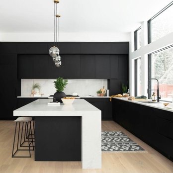 Nanannani Design - a black and white kitchen - Interior Design Near Me Nanannani Design - a black and white kitchen - Interior Design Near Me