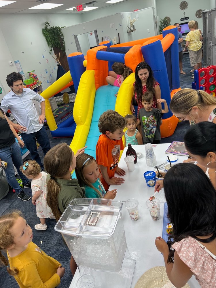 VILLAGE SQUARE Updated October 2024 200 Larchmont Blvd, Mt Laurel