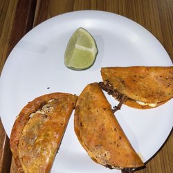 Animo Ay Caldos - Quesabirria tacos