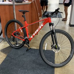 Large Red Marlin 5. Love this bike and everyone here. Large Red Marlin 5. Love this bike and everyone here.