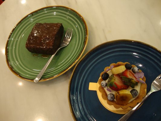 All Things Delicious. by null