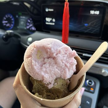 Chilled Coco - Strawberry & pistachio - Ice Cream & Frozen Yogurt Near Me - Katy, Texas Chilled Coco - Strawberry & pistachio - Ice Cream & Frozen Yogurt Near Me - Katy, Texas