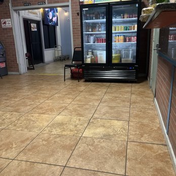 Playa Dorada - Empty store - Salvadoran Near Me - Los Angeles, California Playa Dorada - Empty store - Salvadoran Near Me - Los Angeles, California
